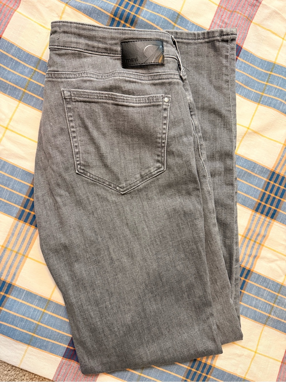 Mavi Gray Jeans with Back Pocket and Leather Patch
